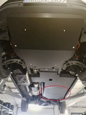 Unterfahrschutz für Kraftstofftank VW T5/T6/T6.1 - schwarz