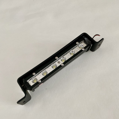 LED Umfeldbeleuchtungsstrahler mit Halterung - schwarz